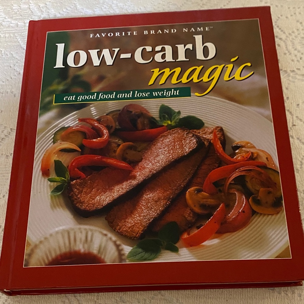 Low-Carb Magic Cookbook